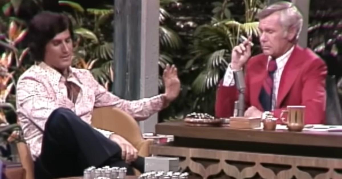 johnny-carson-kept-secret-list-of-banned-guests1-1761157304373 Uri Geller on Johnny Carson show.