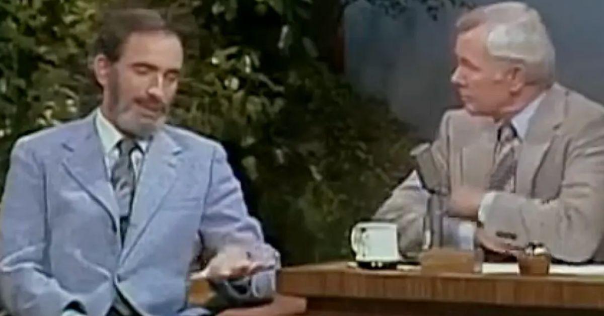 johnny-carson-paul-ehrlich-1761067873142 Photo of Paul Ehrlich and Johnny Carson, 1989