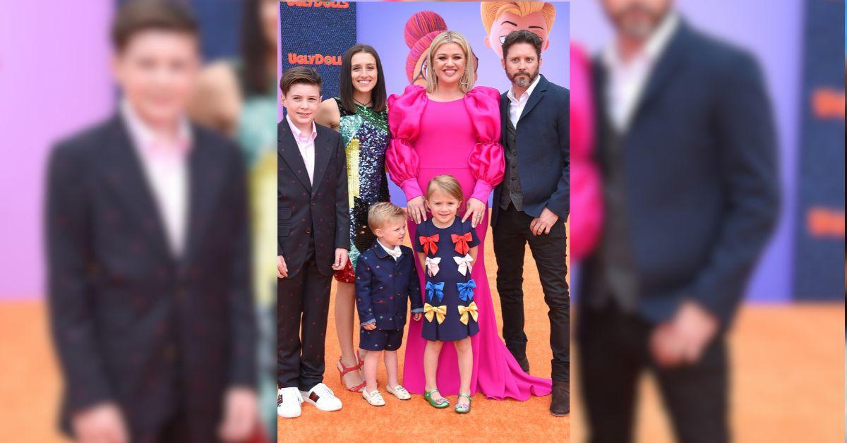 kelly-clarkson-assistant-dating-brandon-blackstock-1755038255801 Photo of Kelly Clarkson and Family