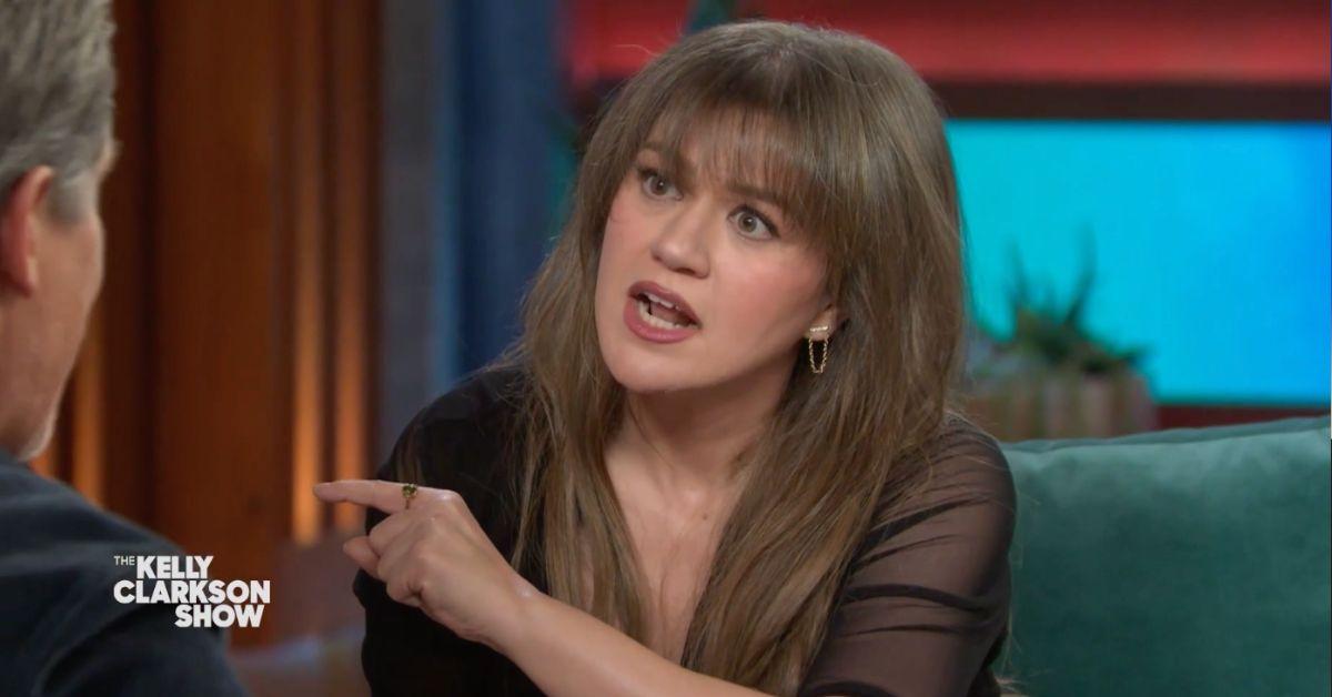kelly-clarkson-frail-daytime-talk-show-1756852465785 Photo of Kelly Clarkson