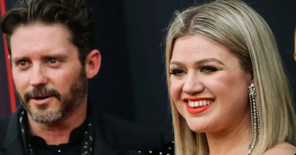 kelly-clarkson-talk-show-death-ex-husband-brandon-blackstock-5-1754757128966 kelly clarkson talk show death ex husband brandon blackstock