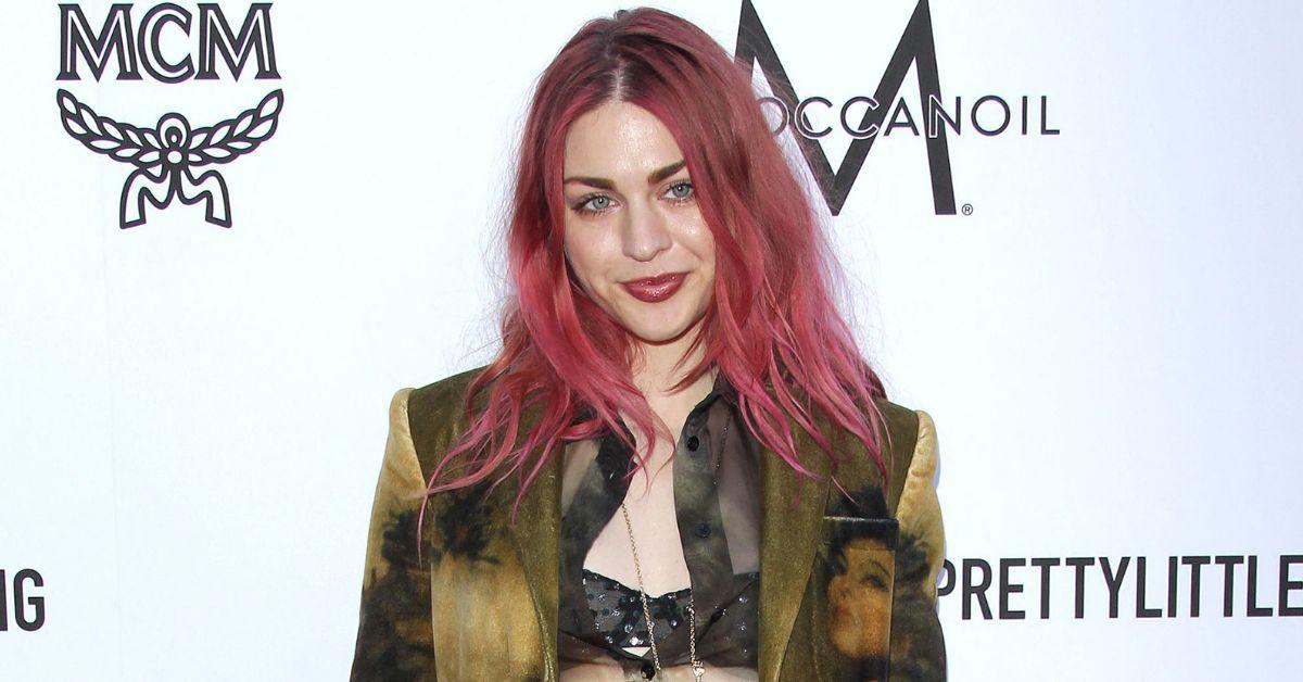kurt-cobains-suicide-note-murder-conspiracy-forged-claims-2-1755693141163 Frances Bean Cobain was mentioned in the disputed final lines of her father's note.