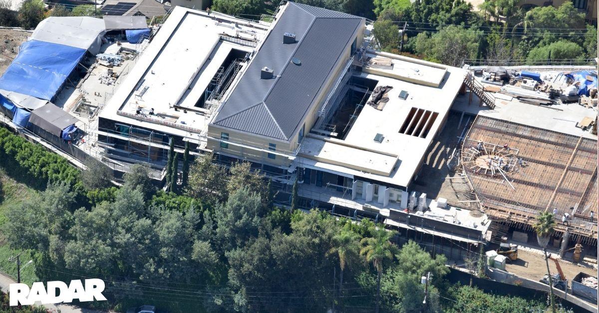 lebron-james-mansion-radar-5-1761662055638 The NBA icon resides in California with his family.