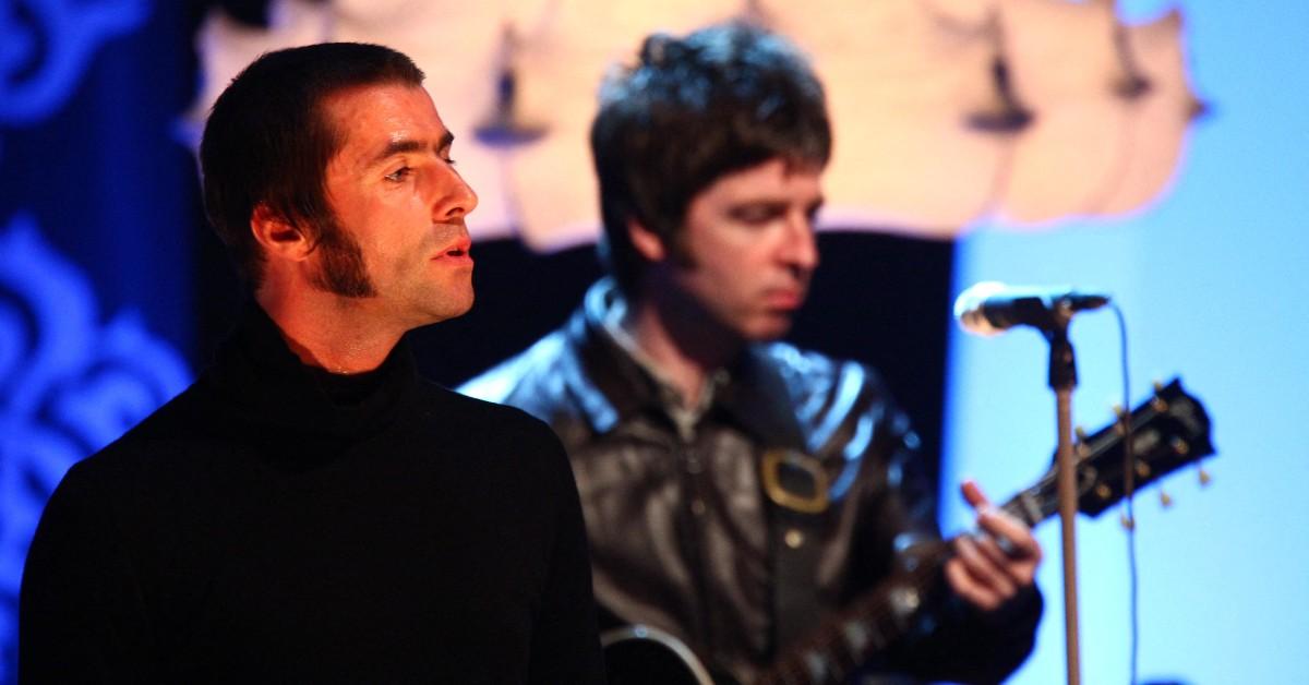 liam-noel-gallagher-oasis-peform-2009-german-tv-mega-1724683760340 Photo of Gallagher Brothers