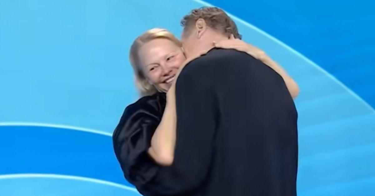 liam-pamela-1-1753818991263 Anderson, 58, and Neeson, 73, appeared to be having a passionate moment on the set.