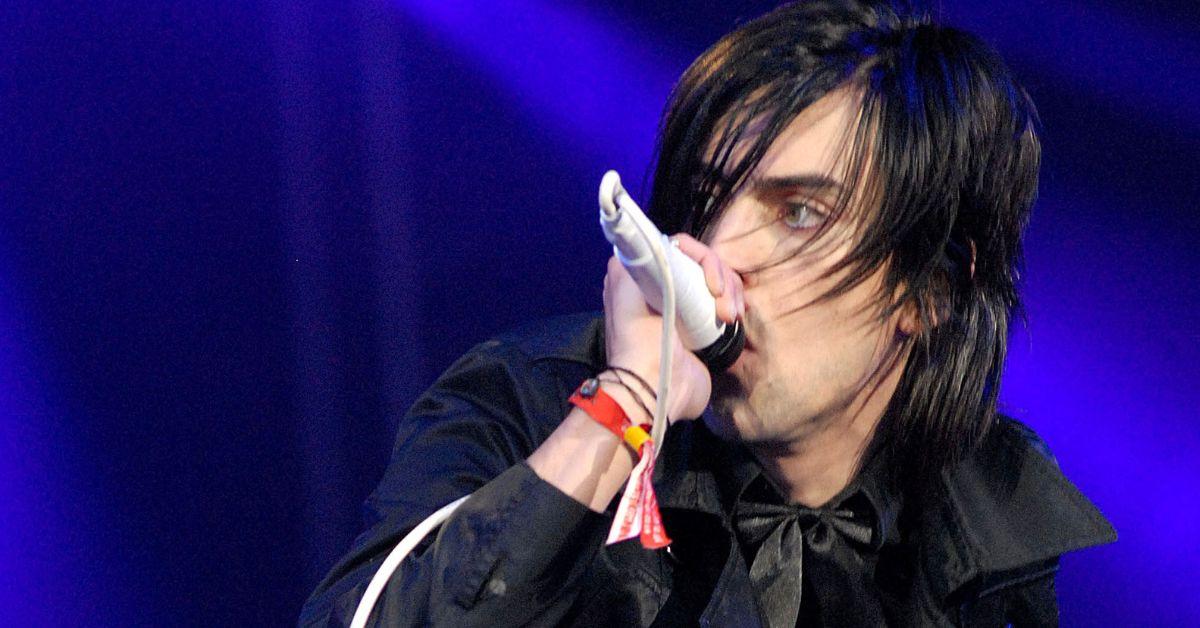 lostprophets frontman ian watkins  murdered prison ambush