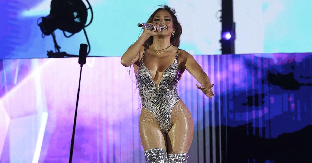 mariah-carey-brags-return-stage-jennifer-lopez-faces-humiliation-3-1756123227067 Crowds in Istanbul were stunned as Lopez made explicit onstage confessions.
