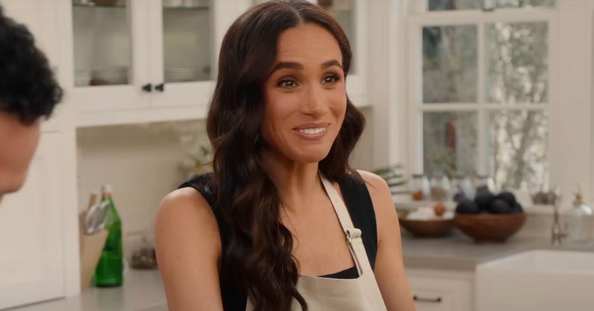 meghan-markle-engagement-ring-4-1738273466335 meghan markle engagement ring