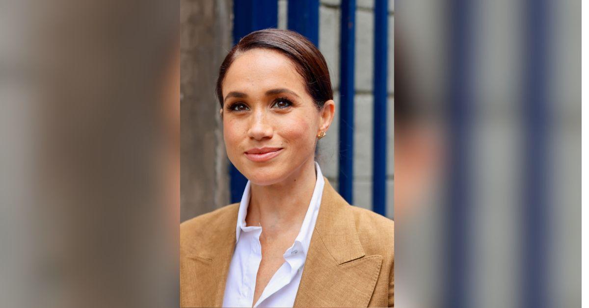 meghan-markle-trolled-tacky-royal-initials-tote-bag-1760736828073 Photo of Meghan Markle