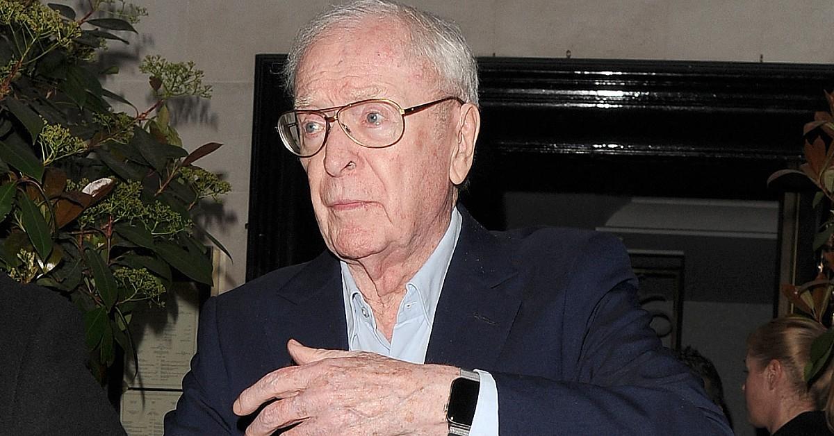 michael-caine-sparks-fears-hes-set-to-work-himself-into-grave-by-getting-set-to-come-out-of-retirement-2-1757437828228 Photo of Michael Caine