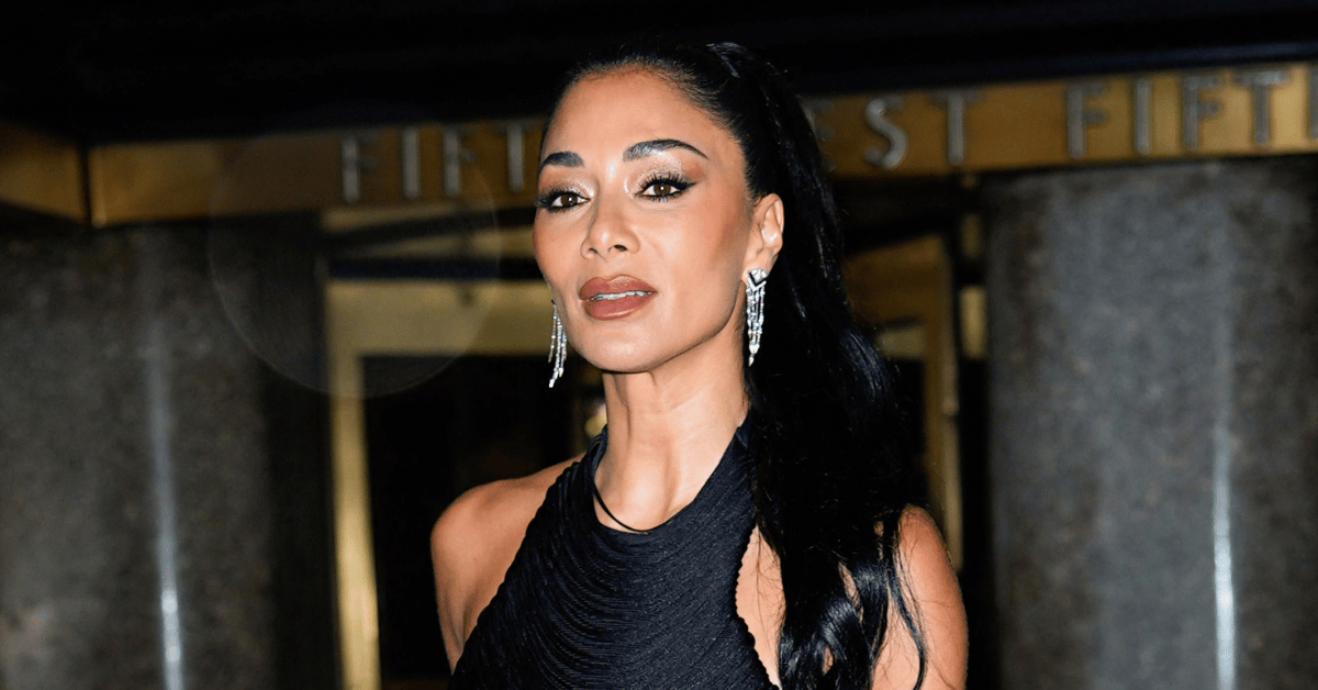 nicole-scherzinger-roasted-for-being-filled-with-plastic-in-thirst-traps-3-1756322456934 Photo of Nicole Scherzinger