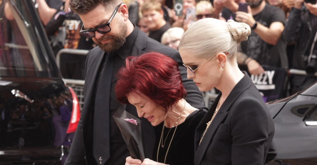ozzy-osbournes-family-at-war-with-rod-stewart-over-wrinkled-rockers-sick-ai-tribute-to-late-black-sabbath-wildman3-1757438234216 Photo of Jack Osbourne, Sharon Osbourne, Kelly Osbourne