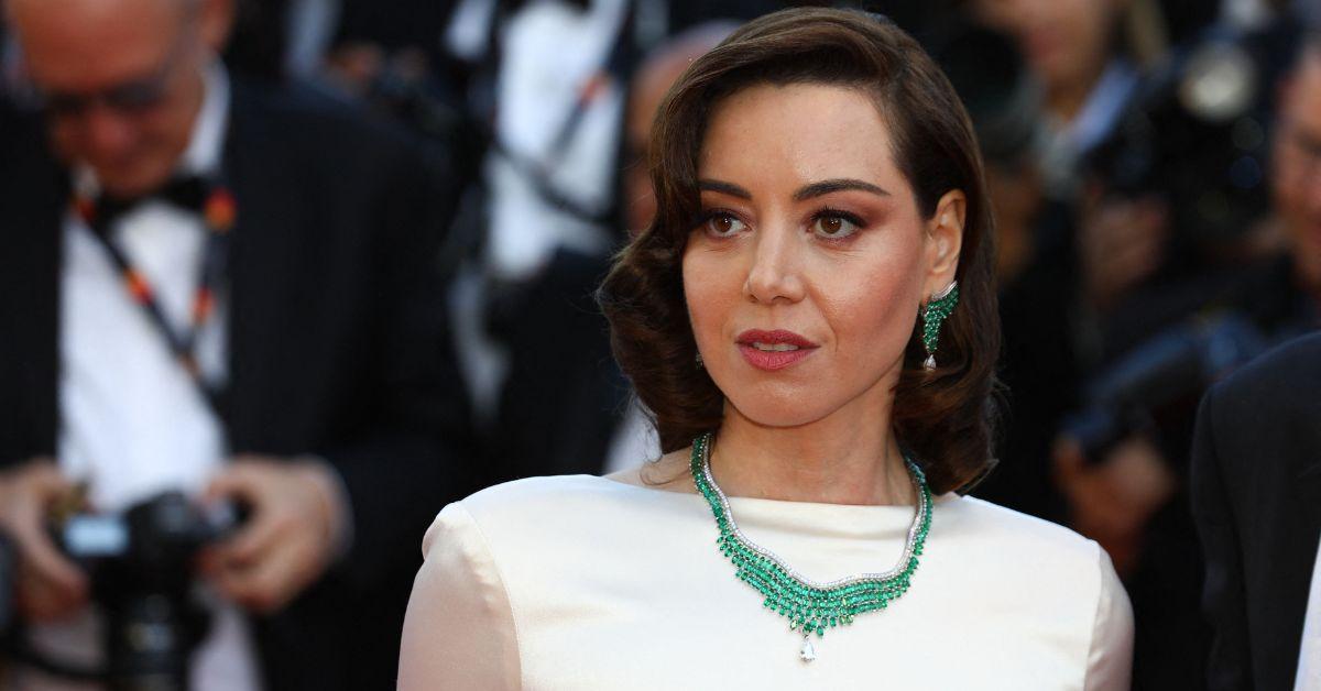 plaza-breaks-silence-2-1736208281625-1 picture of Aubrey Plaza
