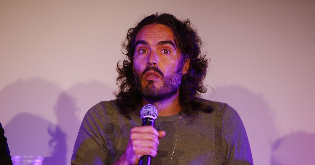 russell-brand-cozying-up-trump-2-1738853141192-2 russell brand cozying up trump