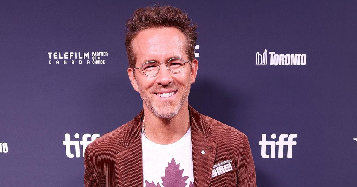 ryan-reynolds-caught-on-video-being-rude-to-child-1757105010365 Photo of Ryan Reynolds