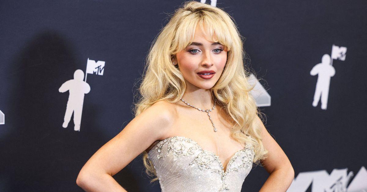 sabrina-carpenter-concert-nyc-mayor-eric-adams-indicted-3-1727712411119 Photo of Sabrina Carpenter