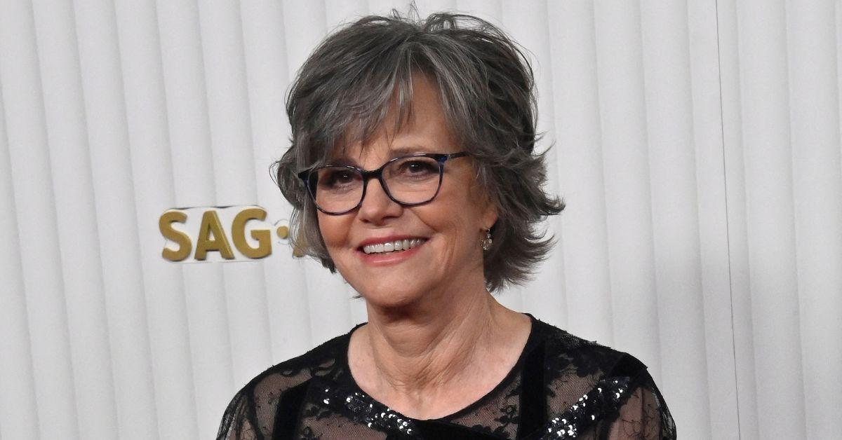 sally-field-schizophrenia-drama-16-personalities-4-1741953418922 sally field schizophrenia drama personalities