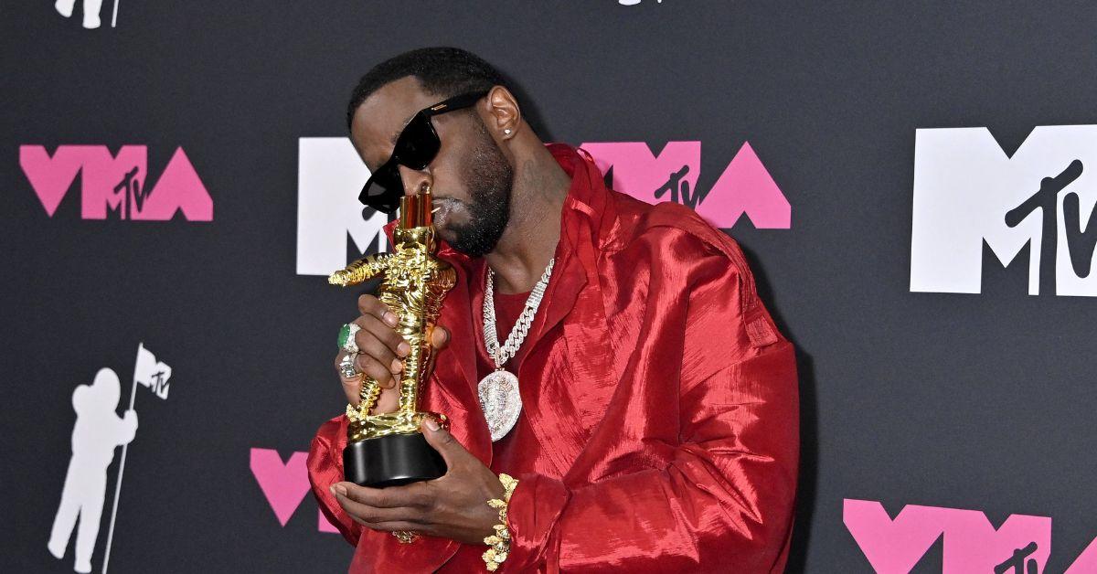 sean-diddy-combs-hit-with-brutally-forensic-proof-4-1738164441354 sean diddy combs hit with brutally forensic proof