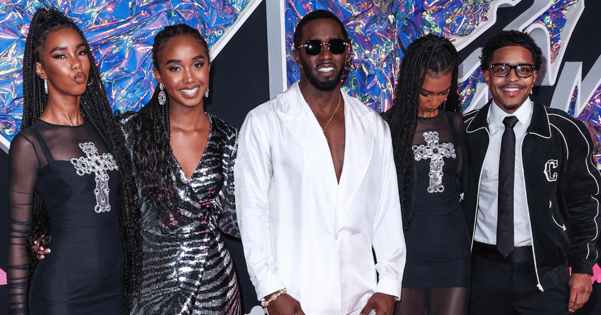 sean-diddy-combs-sentencing-children-testify-changed-man-beg-judge-grace-2-1759514343852 Photo of Sean 'Diddy' Combs and his children