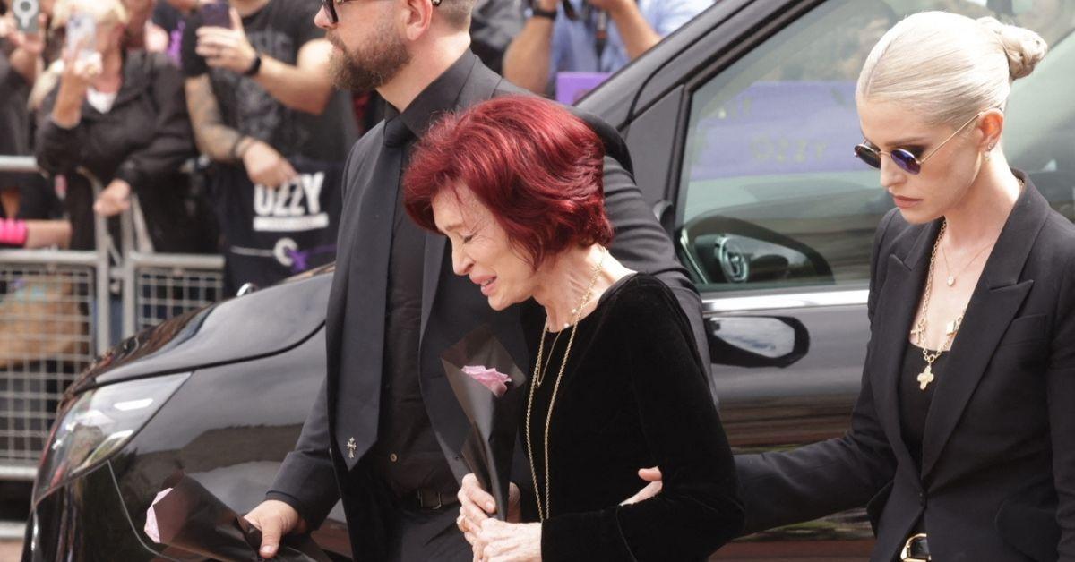 sharon-osbourne-blindsided-ozzy-death-76-numb-depressed-2-1754389681302-1 Photo of Sharon, Jack and Kelly Osbourne