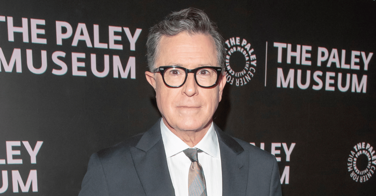 stephen-colbert-brands-paramounts-settlement-with-trump-a-big-fat-bribe-3-1752618564333-1 Photo of Stephen Colbert