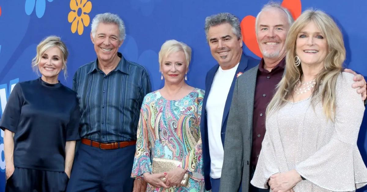 susan-olsen-the-brady-bunch-prayed-show-end-eve-plumb-memoir1-1755109253881 Photo of 'The Brady Bunch' cast