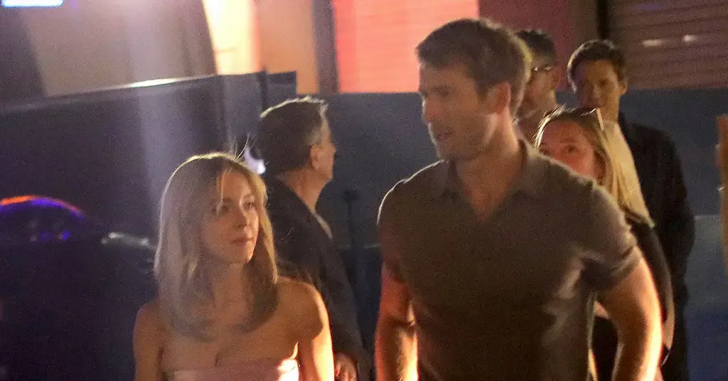 sydney-sweeney-glen-powell-dating-rumors-red-carpet-no-ring-2-1682443543089-1682865832858 sydney sweeney glen powell dating rumors red carpet no ring