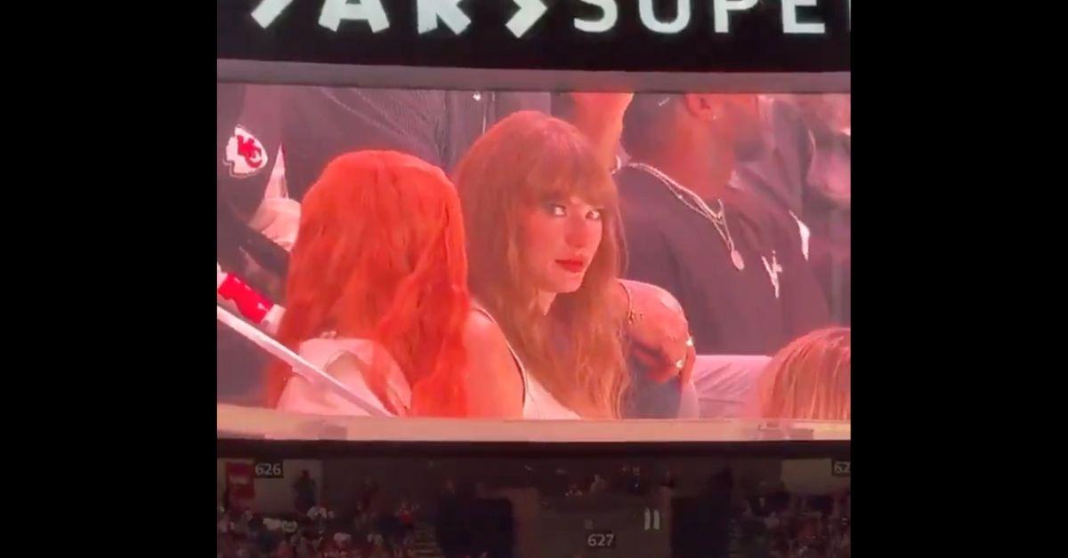 taylor-swift-booed-2-1739201442704 Photo of Taylor Swift at Super Bowl.