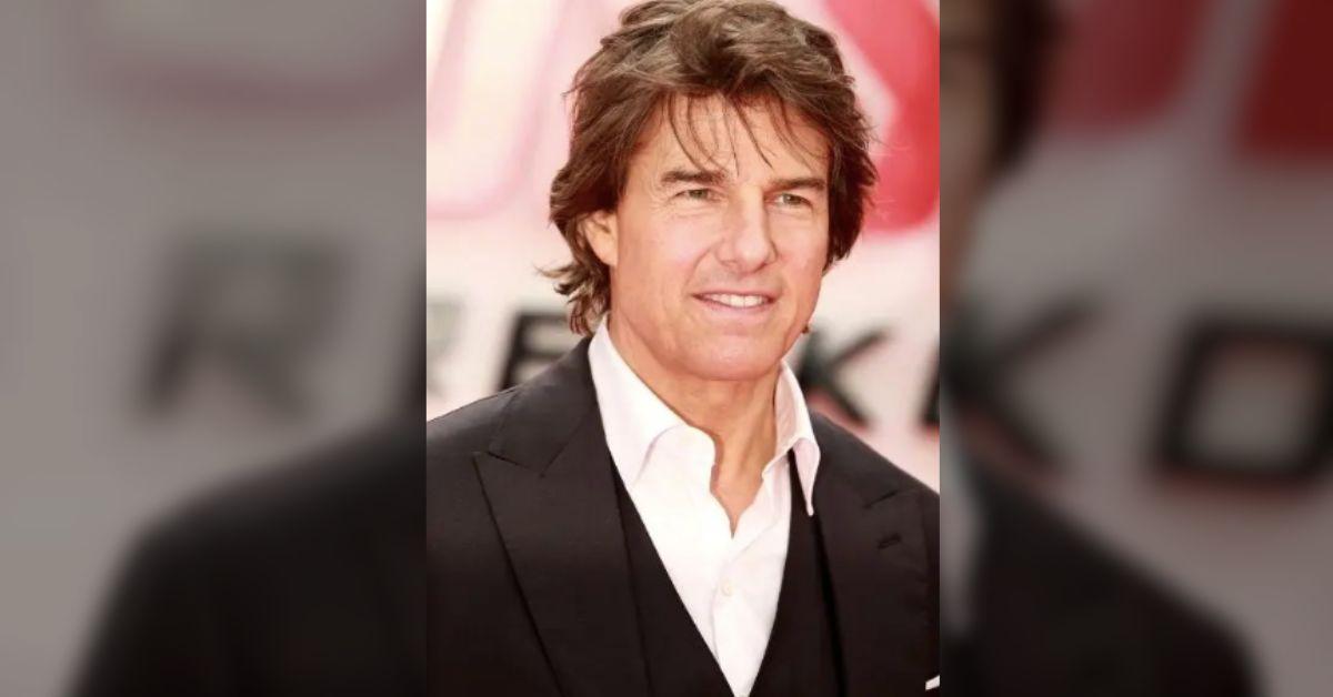 territorial-tom-cruise-orders-ana-de-armas-push-away-ben-affleck-2-1757400535047 According to an insider, Tom Cruise believes Affleck should respect boundaries.