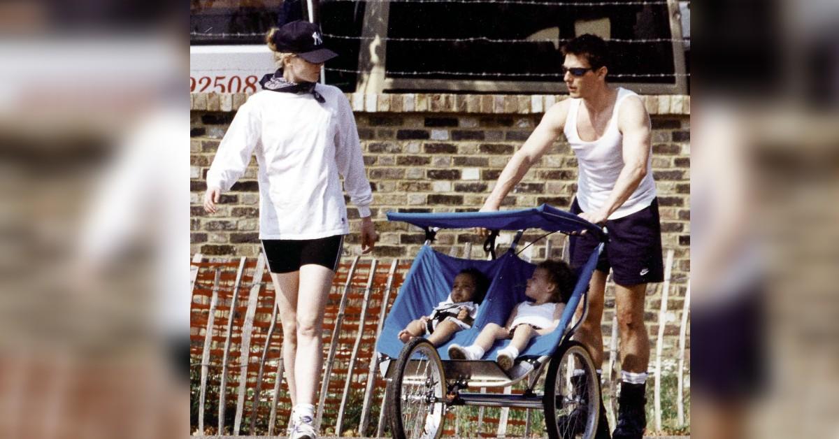 tom-cruise-nicole-kidman-children-1997-1755278936046-1 Photo of Nicole Kidman, Tom cruise and their adopted kids.