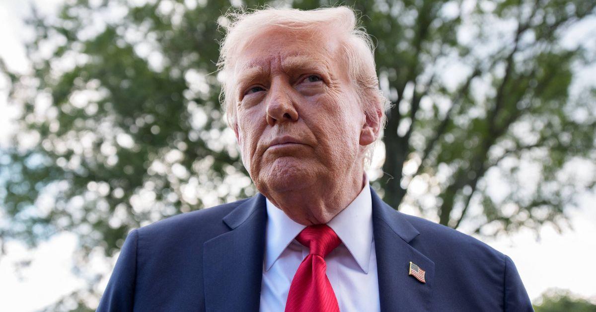 trump-combs-commute3-1761074977570 Photo of Donald Trump