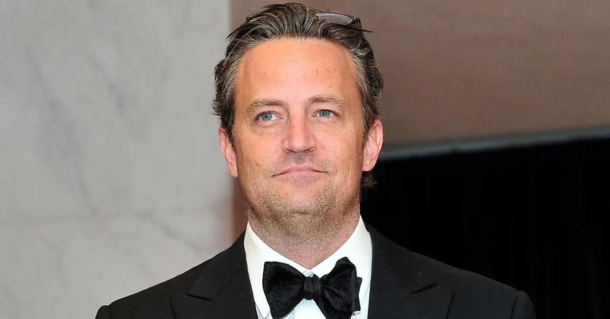 why-matthew-perrys-drugs-death-is-still-shrouded-in-mystery2-1760022921899 Photo of Matthew Perry