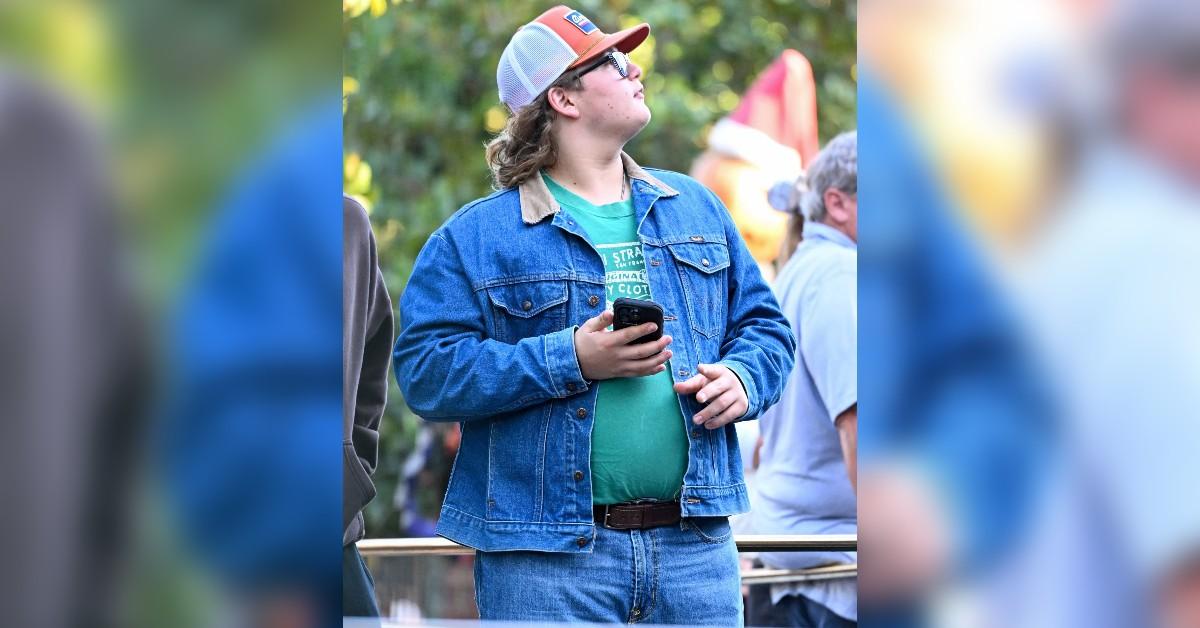 zuma-rosdale-disneyland-55-1761578333993 Photo of Zuma Rossdale