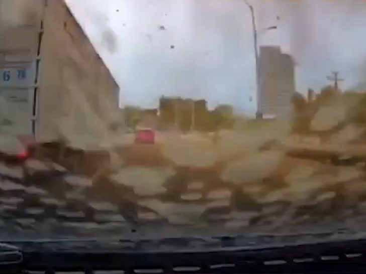 004b5b60335d4cf3b23ff9cd57a6b971_md 092724-sewer-explosion-windshield-v1