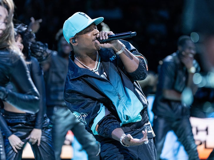 0113a034d6c14ed09da96fe10c73dfbb_md Ja Rule's New York Liberty Performance