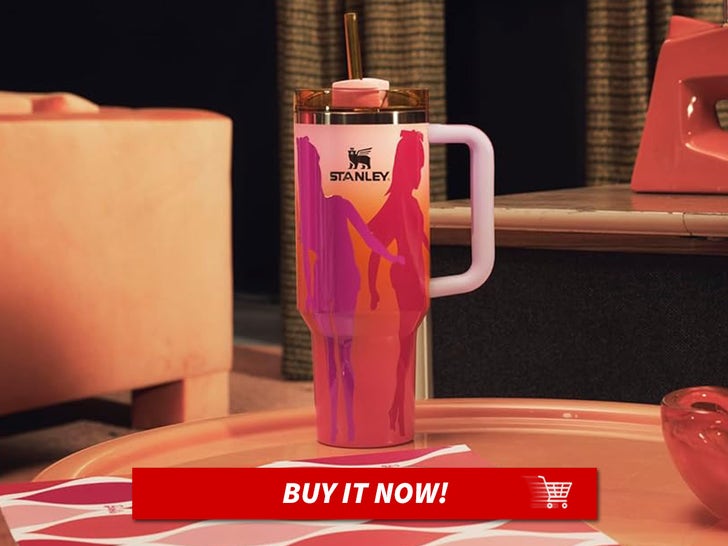 0323bb87d2434505bb46e3dd0b42838a_md Barbie-60s-Twist-N-Turn-Quencher-40-Oz-MAIN