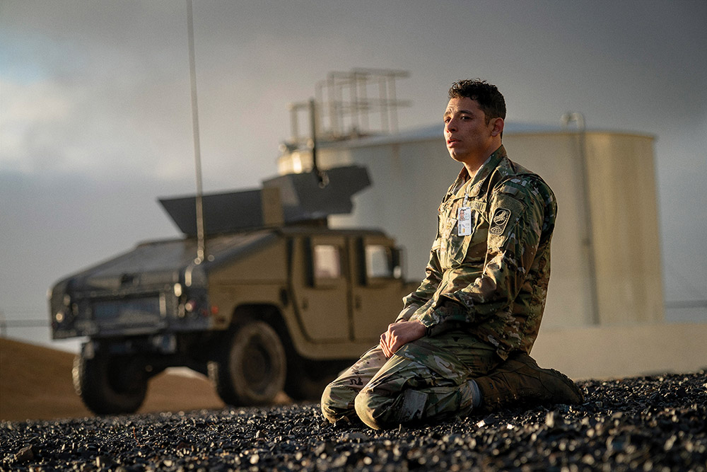 061_dsc6567_r-embed-2025