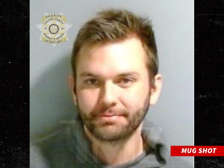 061bc01b5c1b4ed8b75fc6edd8b02a13_md chase chrisley mug shot 1