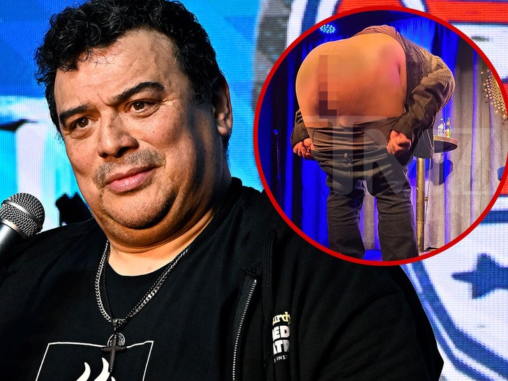 07574ded499746c7b04c038cdaeb4fc7_md carlos mencia mooning rude couple