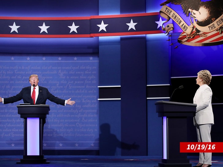 donald trump debating Hillary clinton