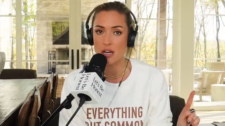 092429639d214de6b3616aa2d1c2ca87_md 112624_kristin_cavallari-kal