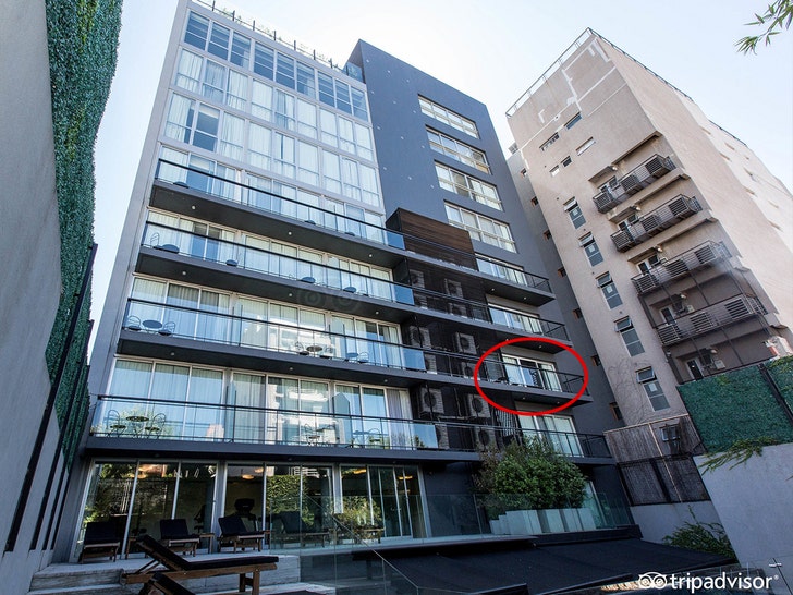 0a062c3f7acd4547935f18a1d4cc6a4e_md CasaSur balcony liam payne