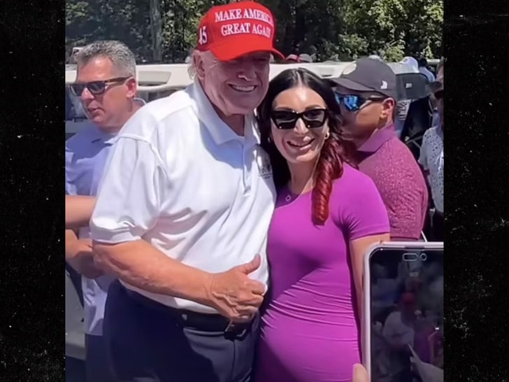 0df38d2f1de74ad8b21e0181b4287266_md 091424 laura loomer and donald trump sub x