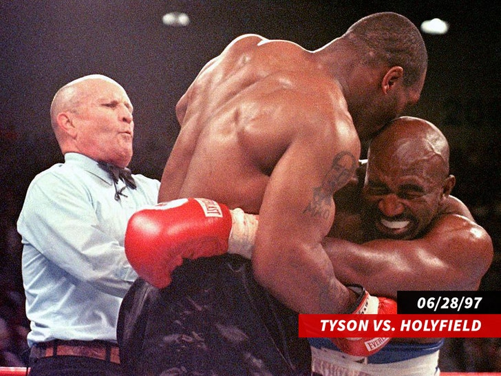 0e0af881b7dc4ee2a83a6d1563395d38_md Tyson Vs. Holyfield