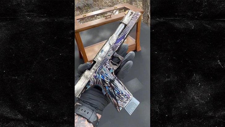 0e49809a954b41489d2a077ec69498c5_md 112724_jesse_james_kal