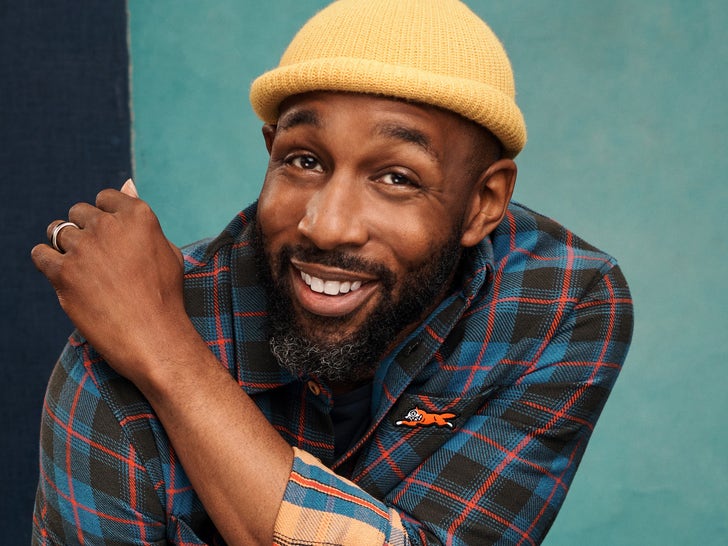 129ff011df0e4b93bda3f855cc55ae2d_md Remembering DJ Stephen 'tWitch' Boss