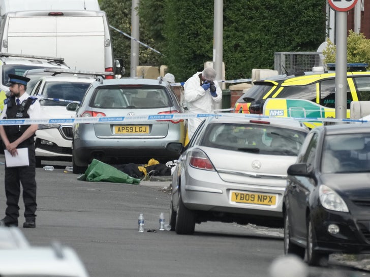 12c5ea6c08c34d1596f445a29df8ff4a_md 0730-Children-Stabbed-And-Killed-During-Taylor-Swift-Theme-Party-Police-On-The-Scene-footer