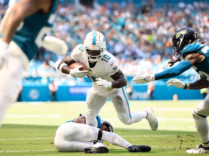 Tyreek Hill On The Field After Being In Cuffs