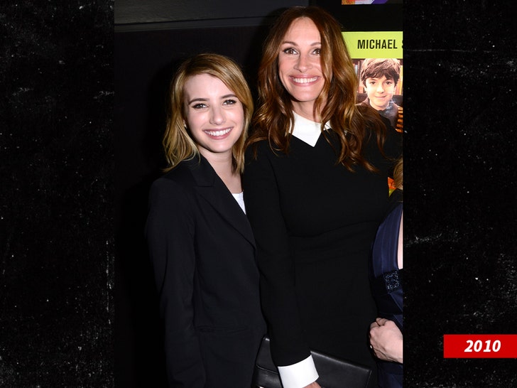 179a4867ccc647349d96f2a0864cbd7c_md emma roberts and julia roberts getty 1