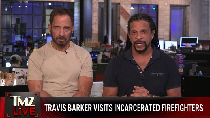 18d8c1f1f67b4a569c462cc252a81c5d_md 012225_tmz_live_travis_barker_kal